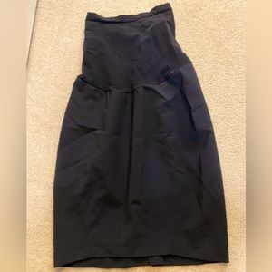A Pea in the Pod Black Maternity Pencil Skirt, size XS
